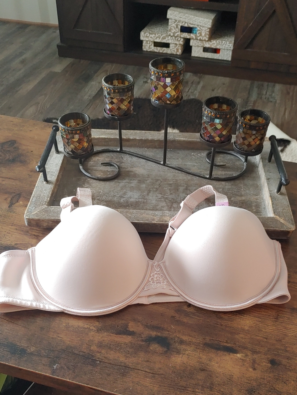 NWT Vanity Fair Light Pink 42D Gorgeous Padded Underwire bra